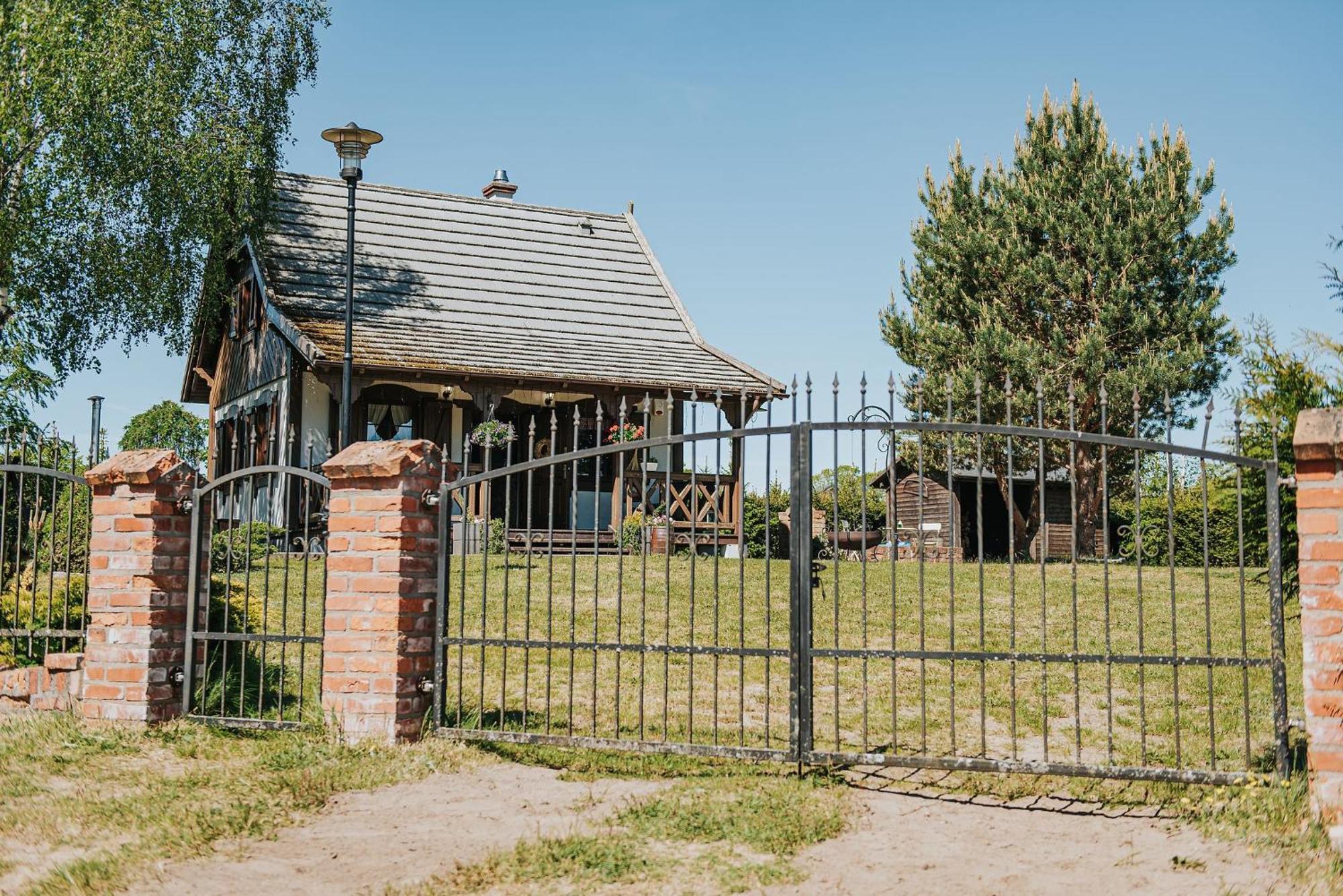 Rajski Domek Nad Jeziorem Radacz Villa Borne Sulinowo Exterior foto